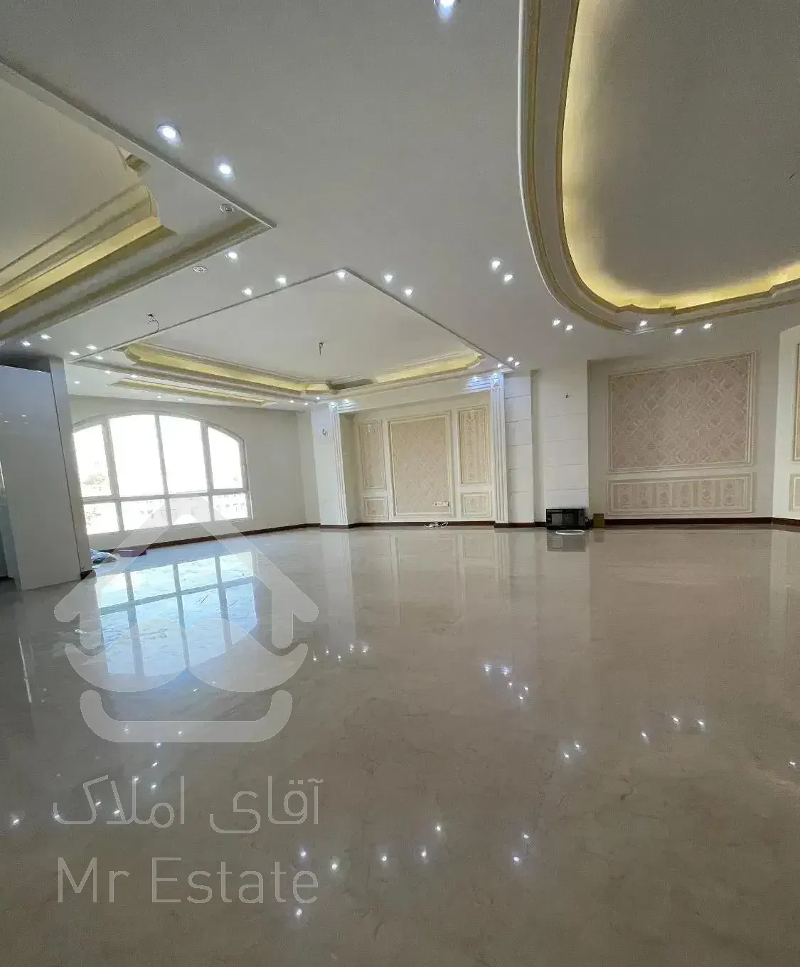 ۱۹۰متر۳خواب/باغ‌فیض/۵ساله/توضیحات‌بخوانید/۲پارکینگ