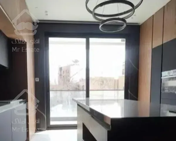 ۱۳۵متری(زمرد)قبا فول‌امکانات