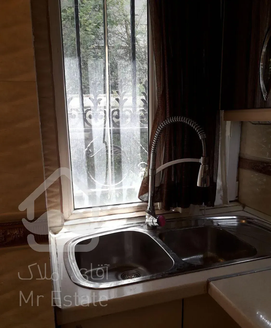 ۱۶۸ متر سه خواب افتابگیر