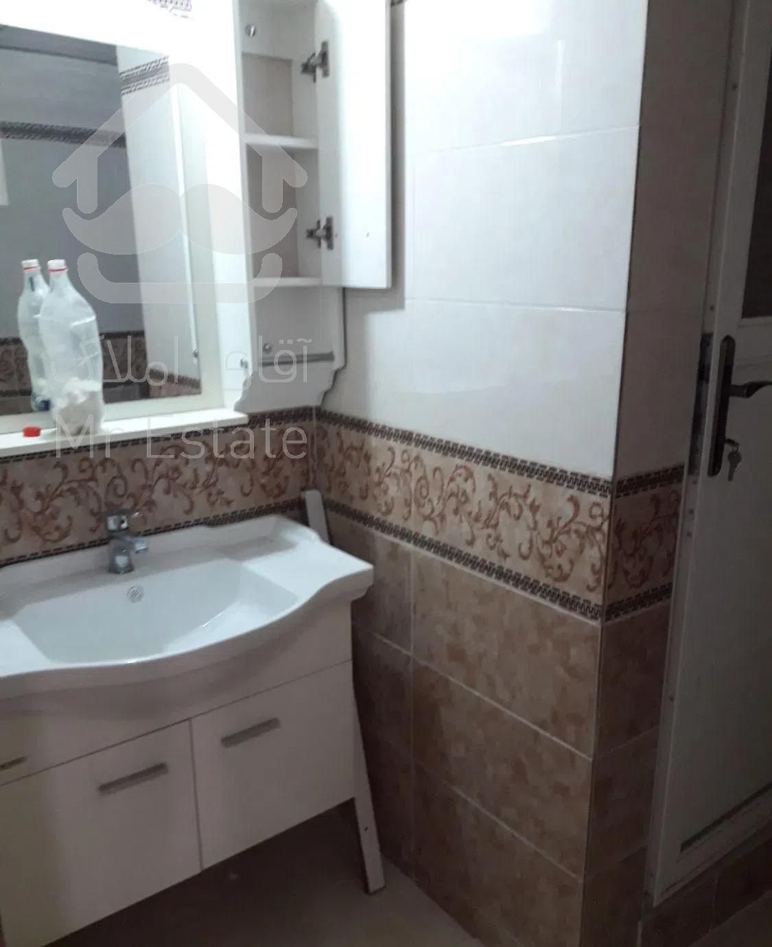 ۱۶۵ متر قدیمی حیاط دار سنایی میدان شعاع