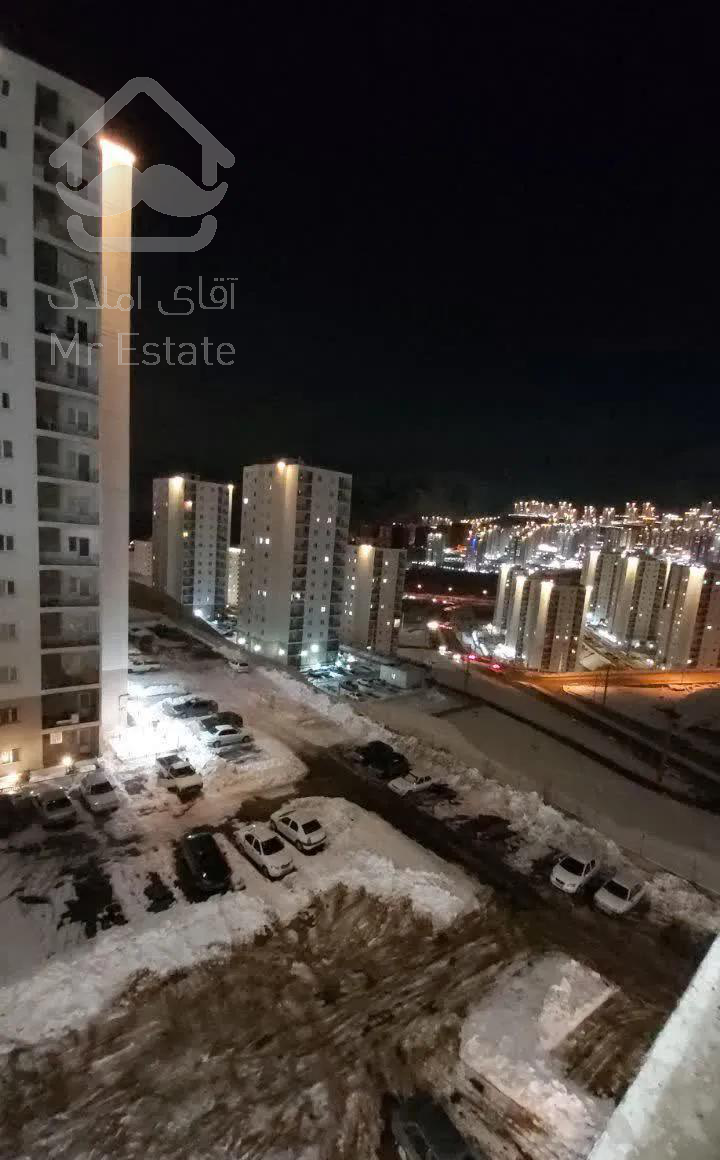 آپارتمان ۸۶ متر فاز ۱۱ پردیس طبقه ششم جنوب غربی