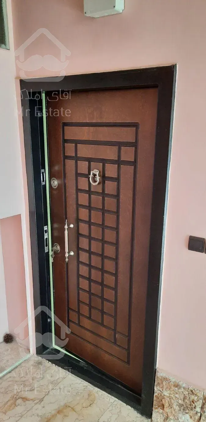 اپارتمان ۱۲۰ متر همکف دو خواب بازسازی شده