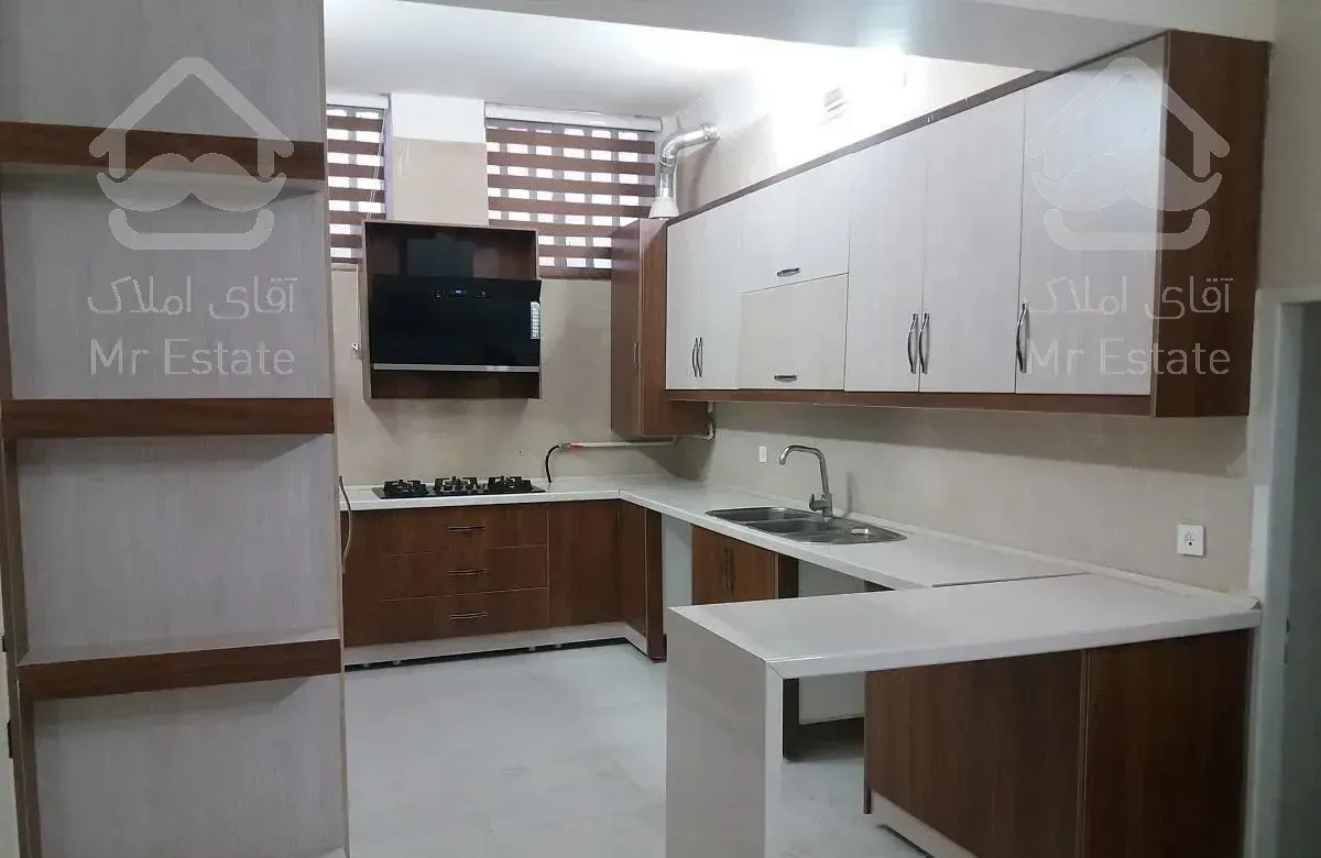 نیم طبقه 160 متری شیک راه جدا رزمندگان