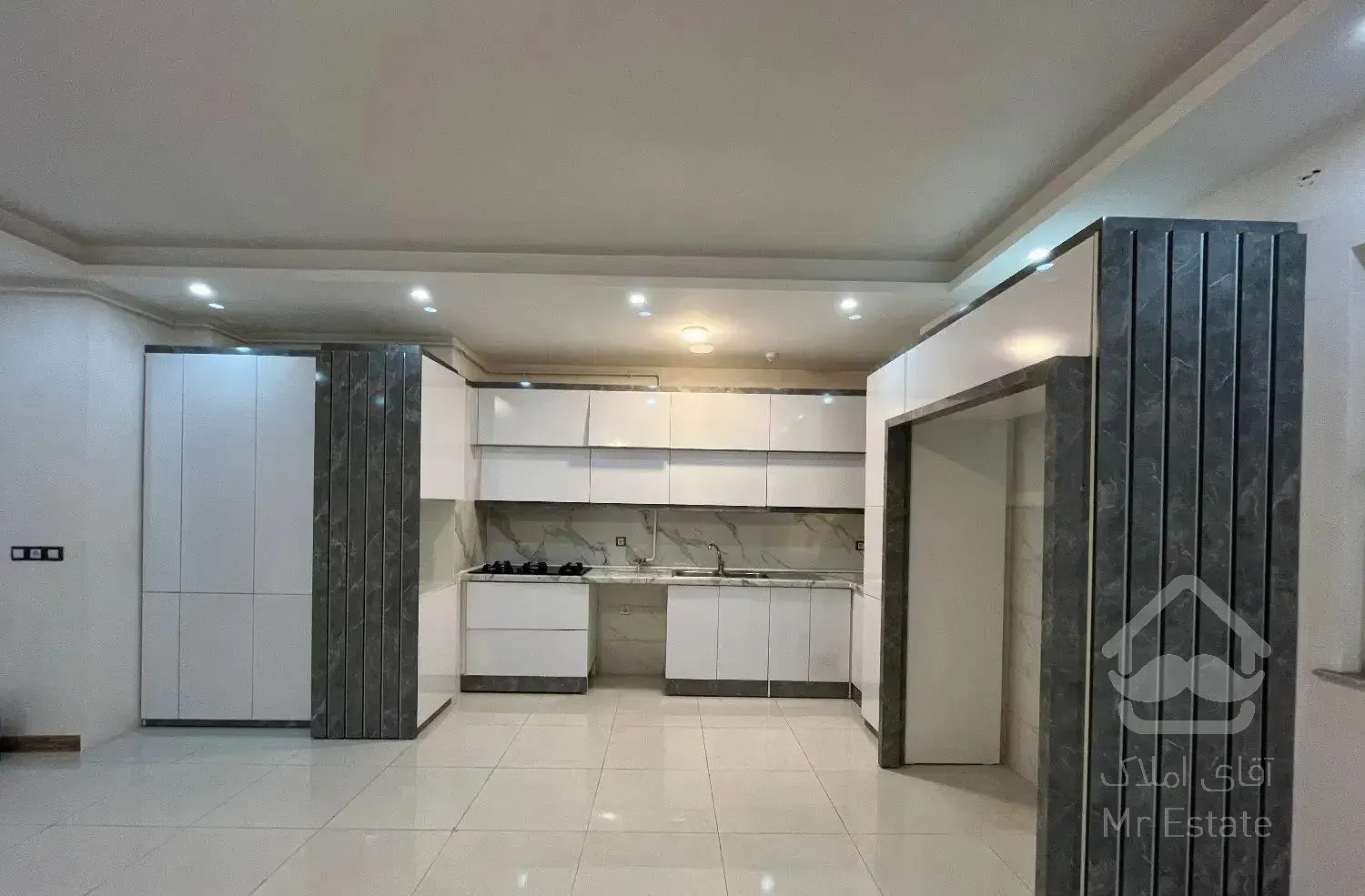 ۱۰۰متر‌ نوساز فول سند بلوار انصاری خ ارشاد