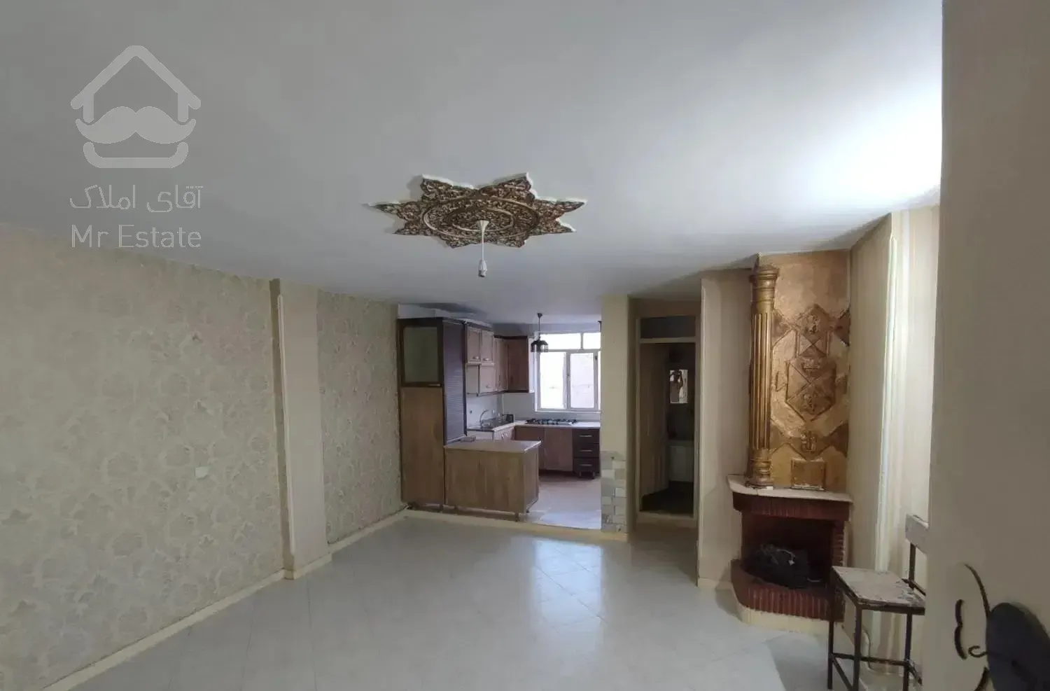 واحد ۵۵ متری ـ دارای انباری و بالکن و نورگیر  خوب