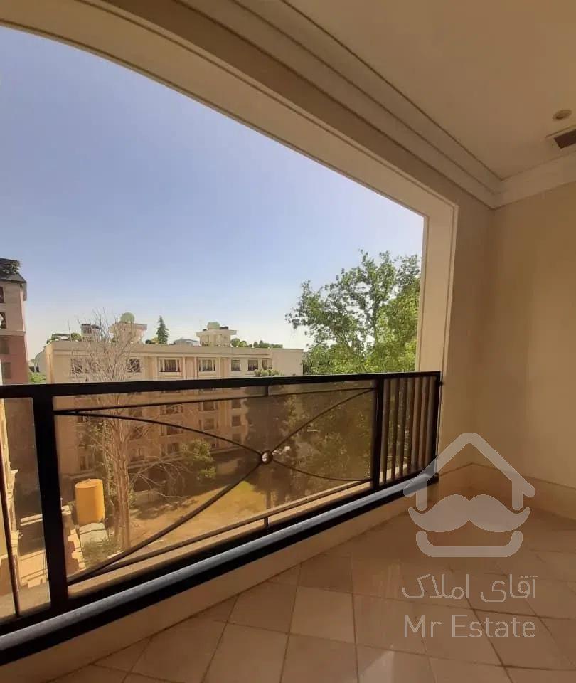 ۲۰۰ متر نیاوران گلسنگ.۳خواب.تراس بزرگ