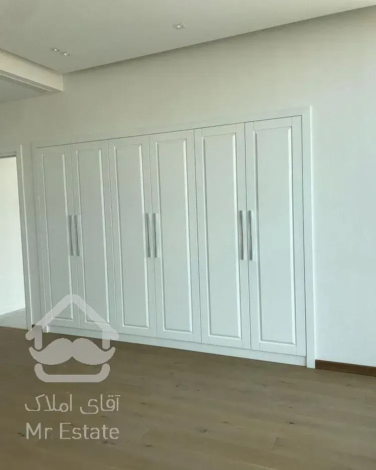 216 متری نیاوران عمار