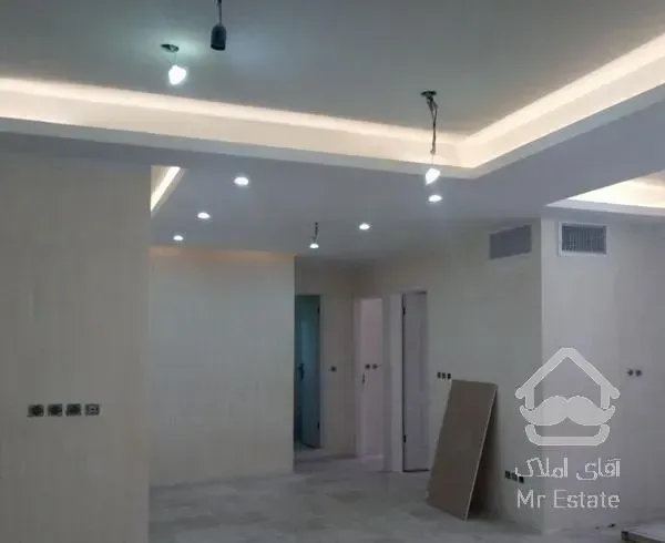 آپارتمان ۹۸ متری واقع در گلاب