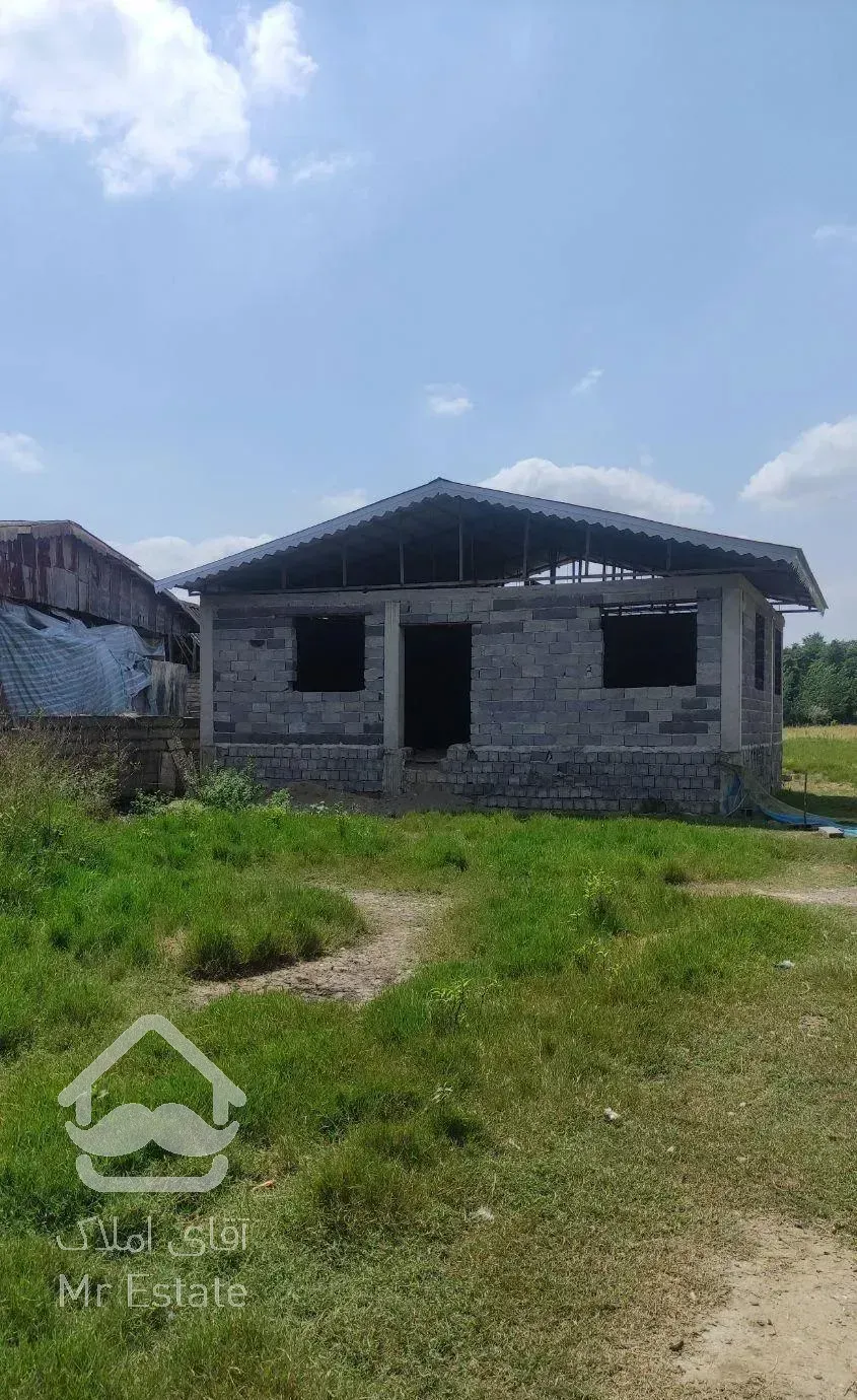 ویلای ۴۰۰ متری نیمه کاره در کیاشهر