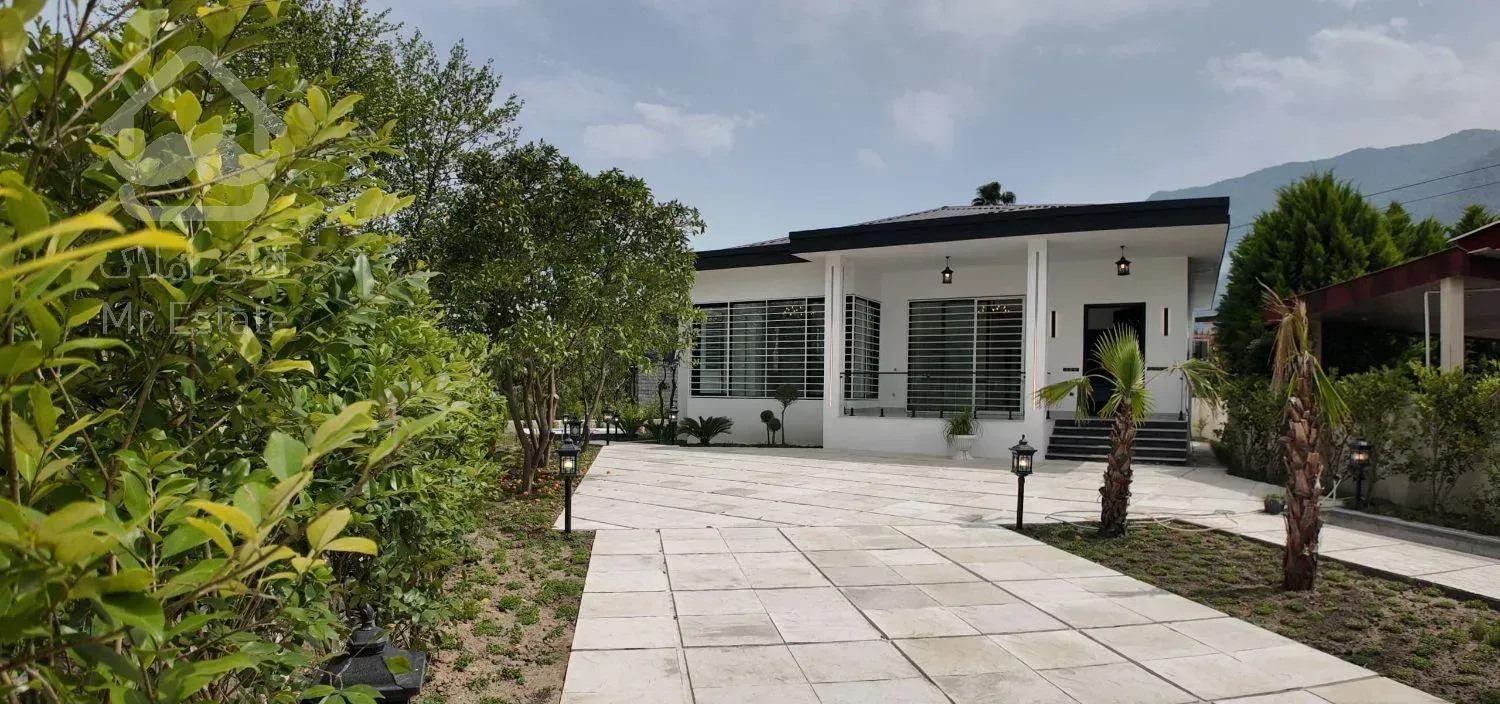 فروش خانه ویلایی ۳۰۰ متری ۳ خوابه