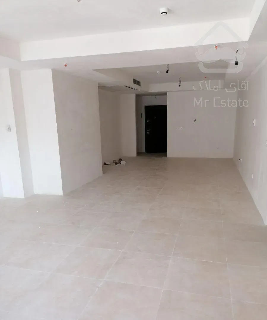 آپارتمان طبقه 16 کلید نخورده