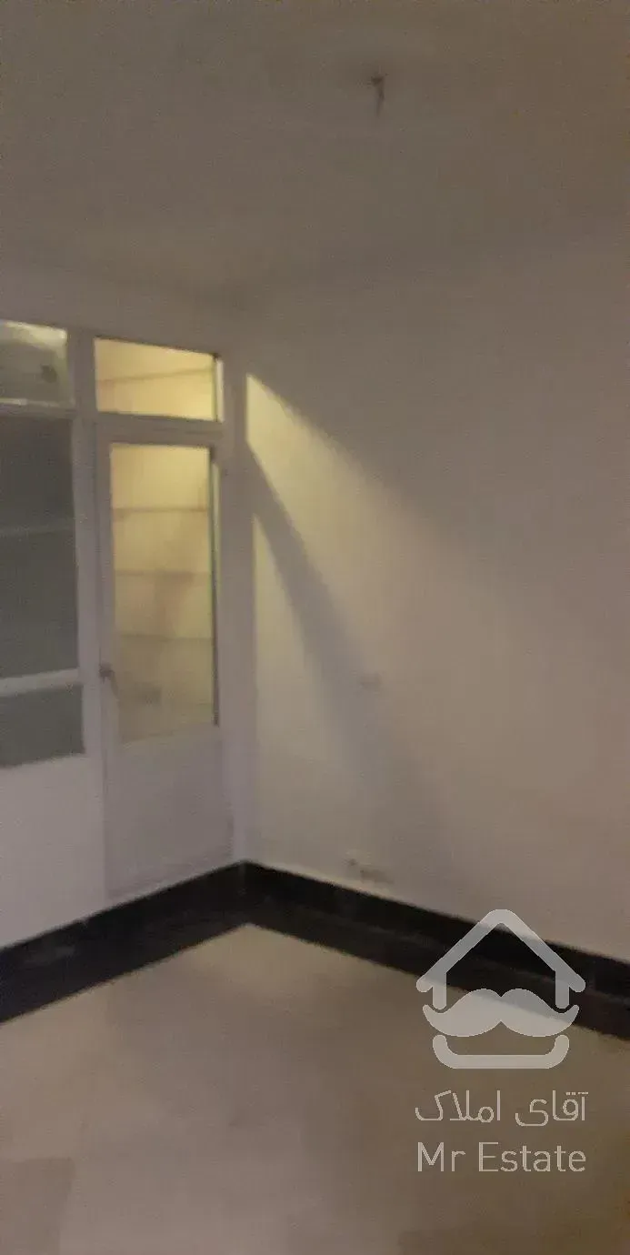 ۱۳۵متر ۳خوابه دیباجی جنوبی سنجابی