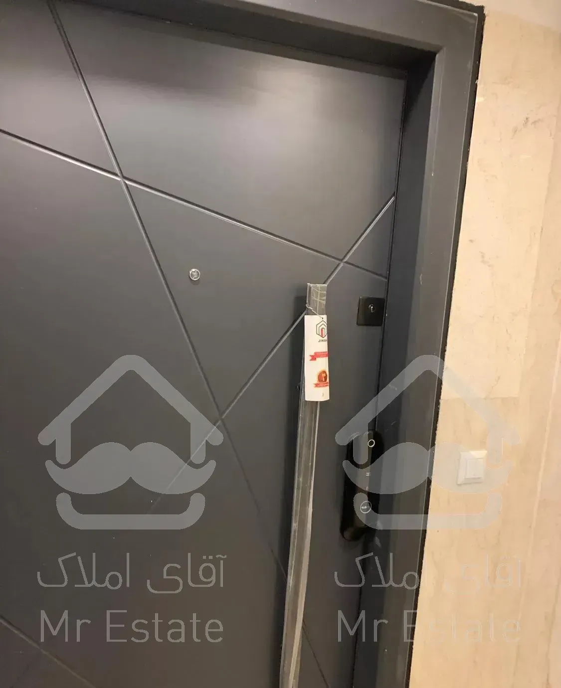 ۱۵۶متر/برندساز/۲پارکینگ/میدان۱۰۰