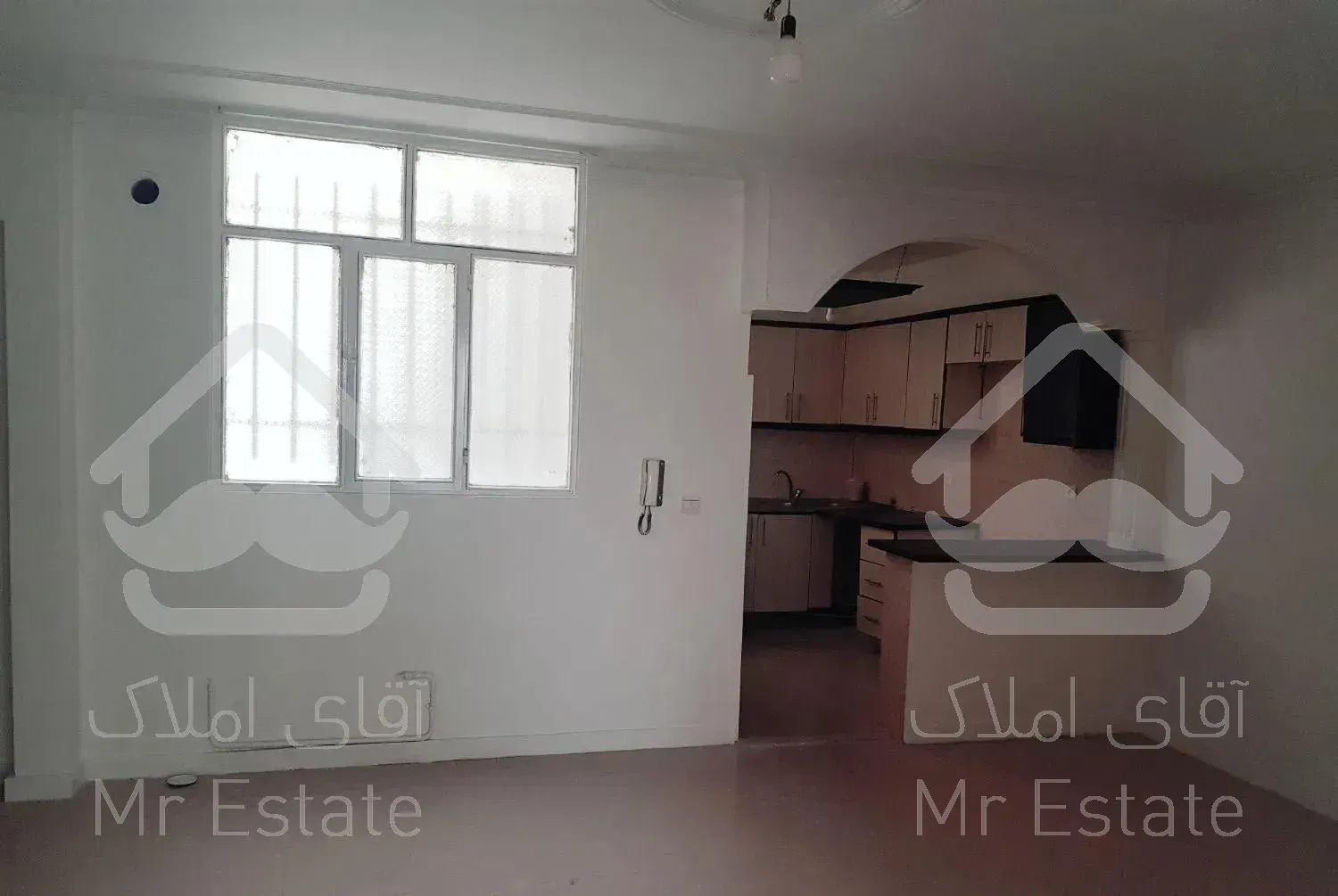 ۶۰ متر ، دو خوابه ، با پارکینگ