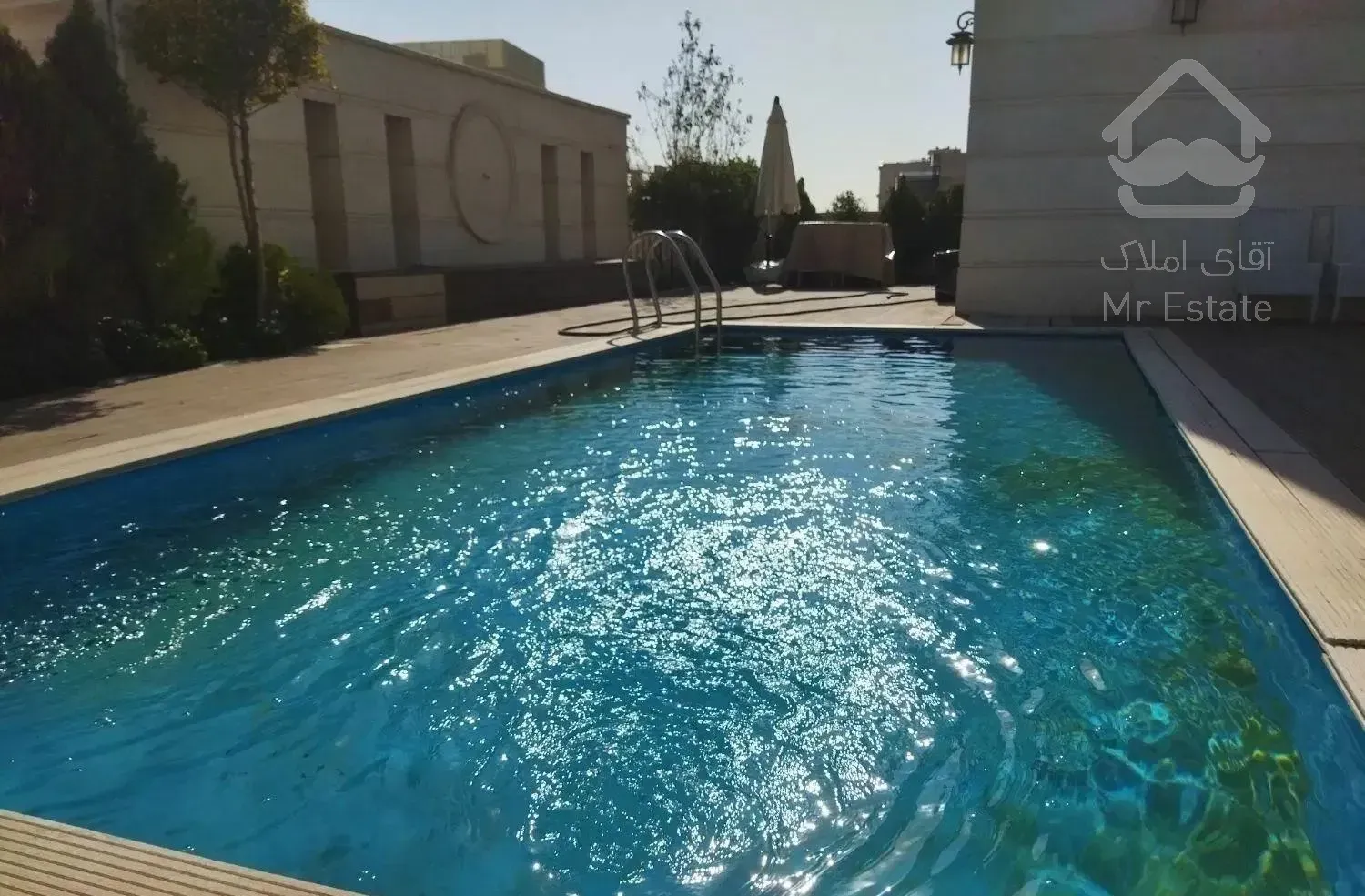 مهرونیازاده باهرسلیقه ومتراژی واحدداریم/گارانتی