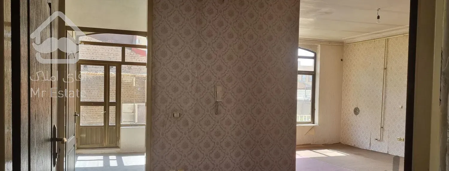 طبقه اول در بهار /قدس/حجتی/منجم