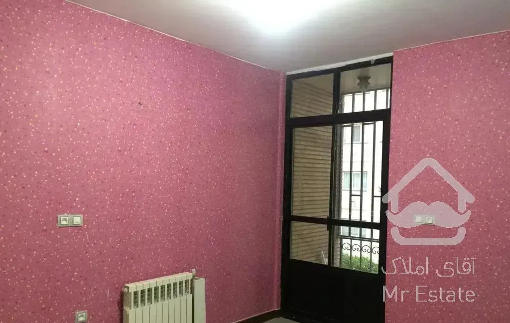 کریم خان میرزای شیرازی 90متری 2خوابه پارکینگ دار