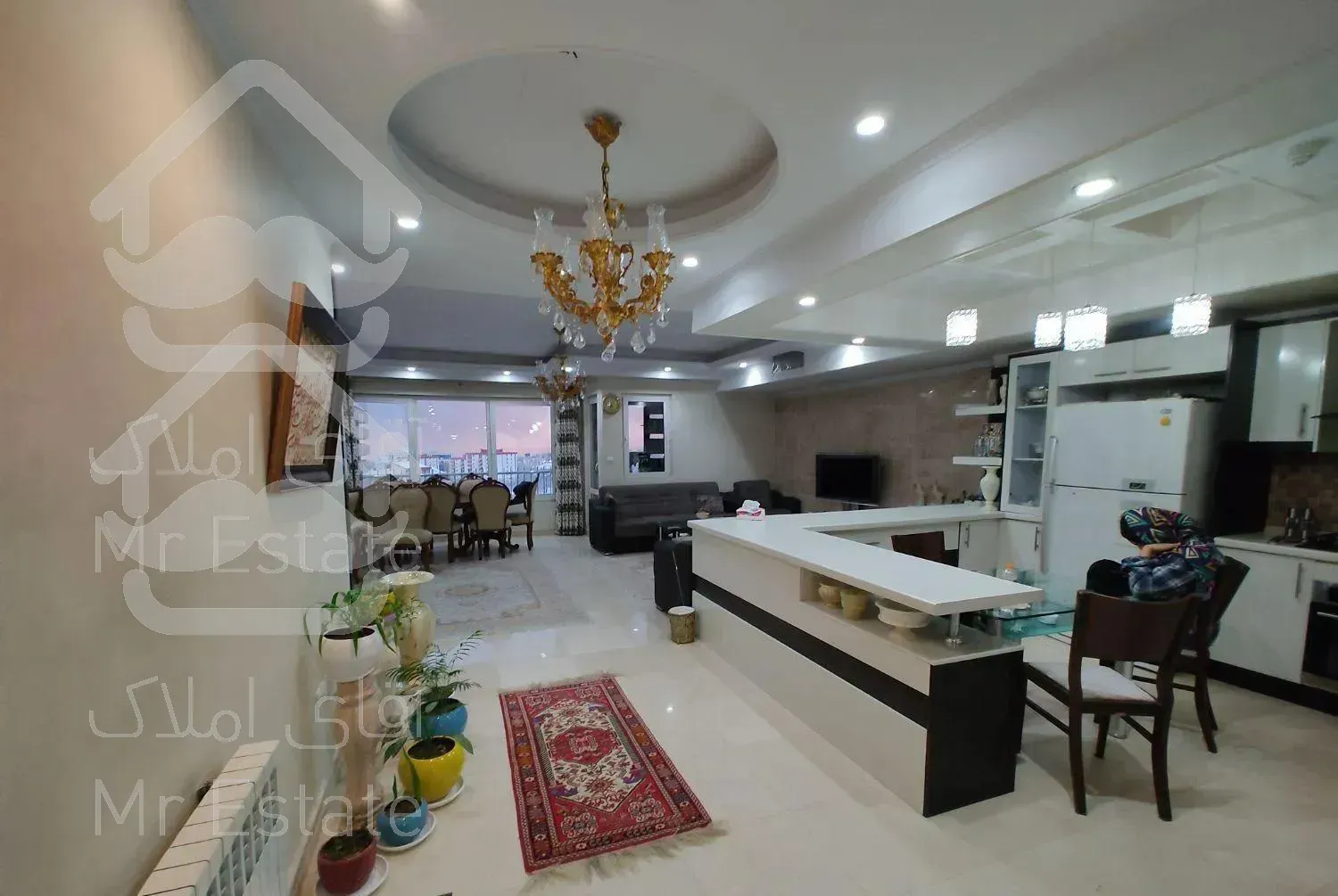 ازگل مینی سیتی سه۳خوابه ۱۴۰ متری فروشی