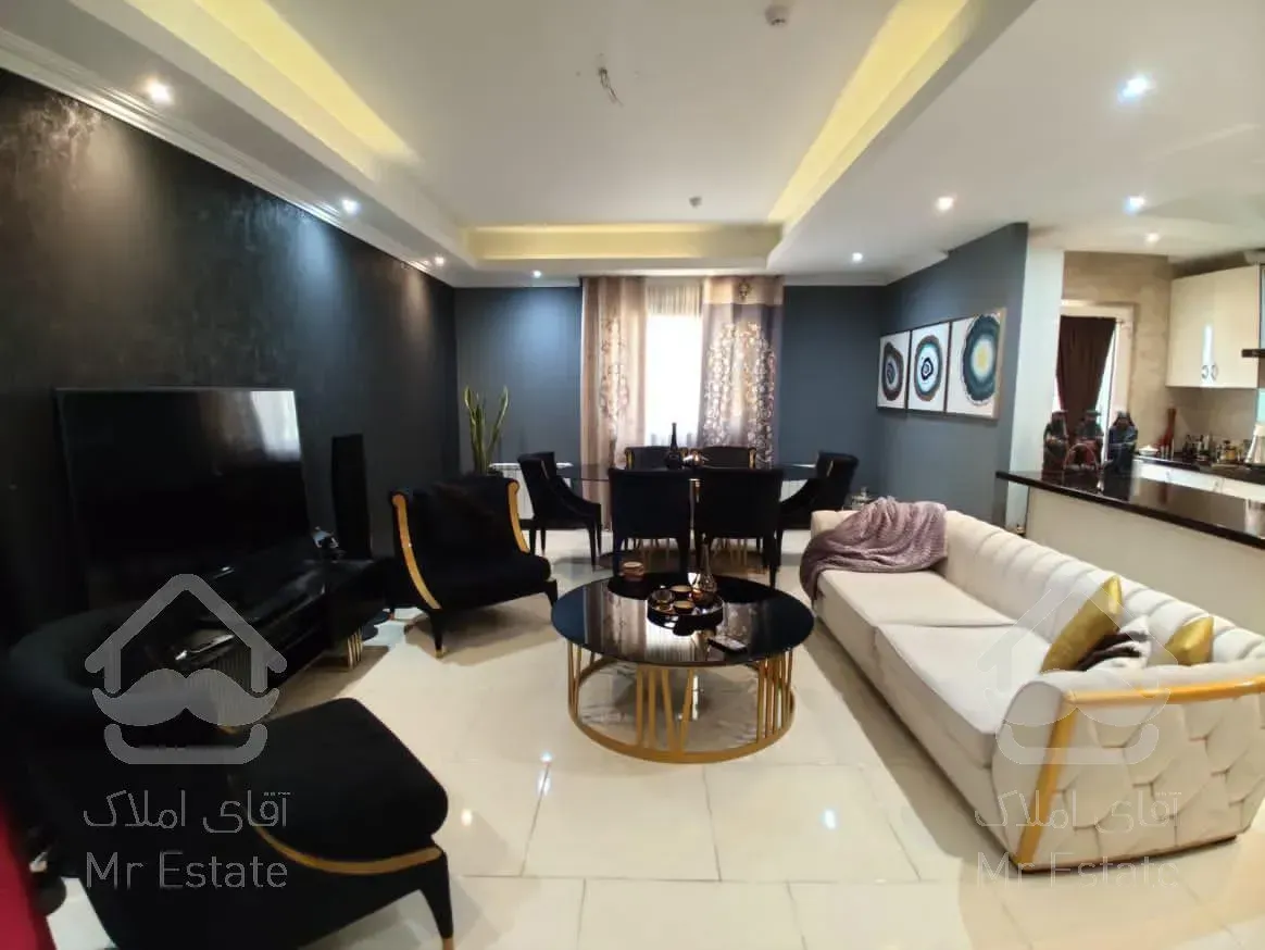 واحد ۱۲۹ متری در کنار دریاچه خلیج فارس با بهترین دید و امکانات