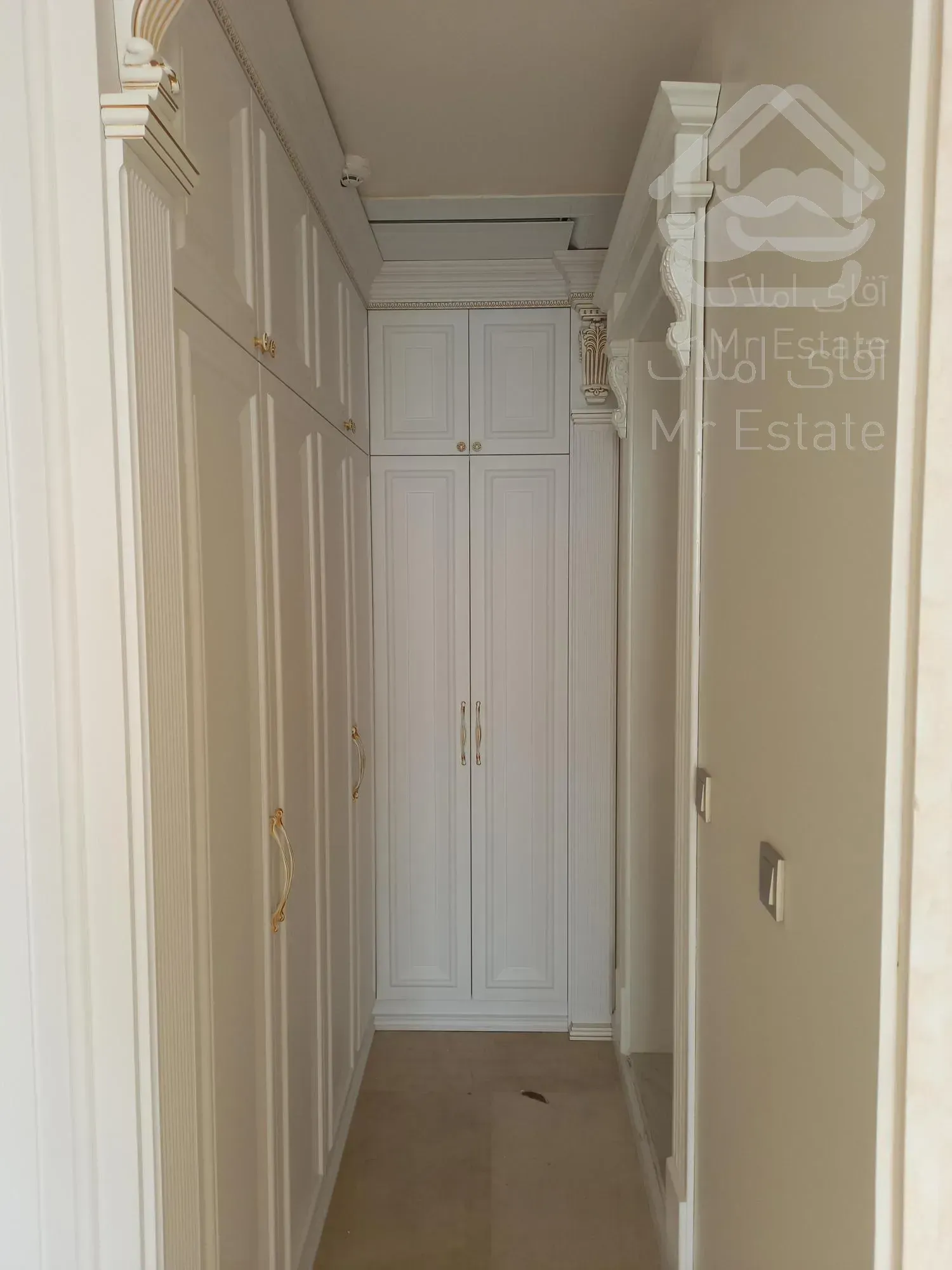 آپارتمان ۱۸۰ متری زعفرانیه