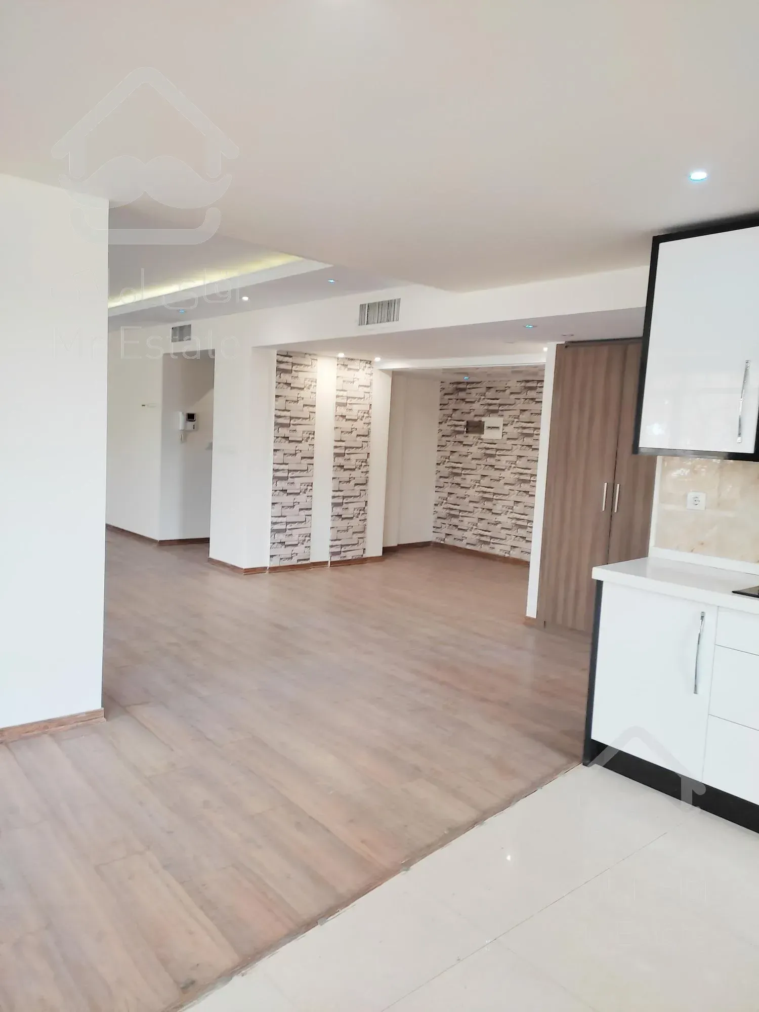 ۱۸۰متر الهیه۴پارکینگ. کلید نخورده