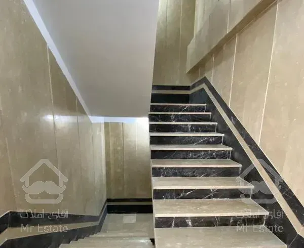 ۱۲۰ متر /فول امکانات/نور فراوان/تاپ لوکیشن پونک