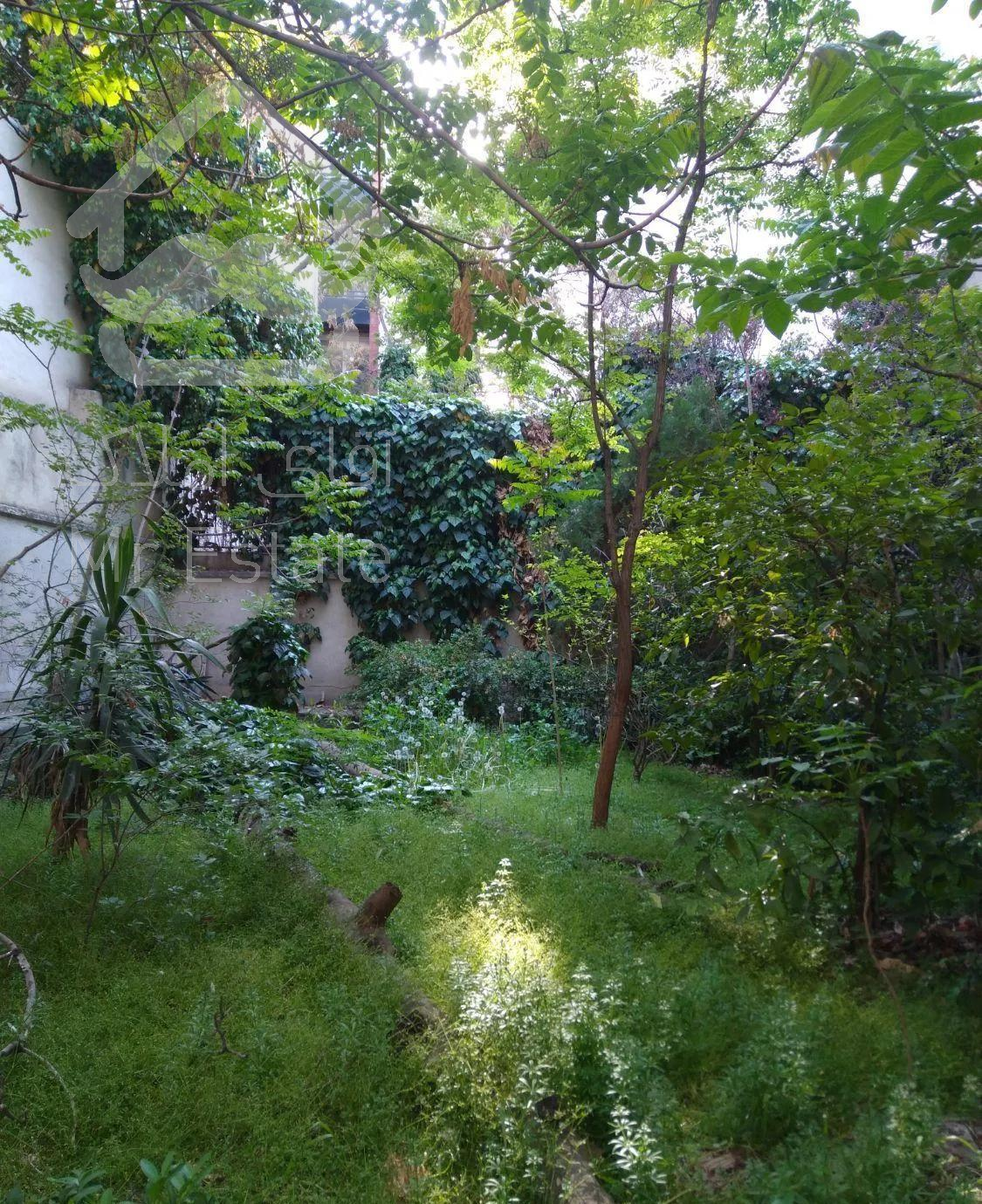 قلهک ۱۴۰متر سه خوابه معماری اصیل