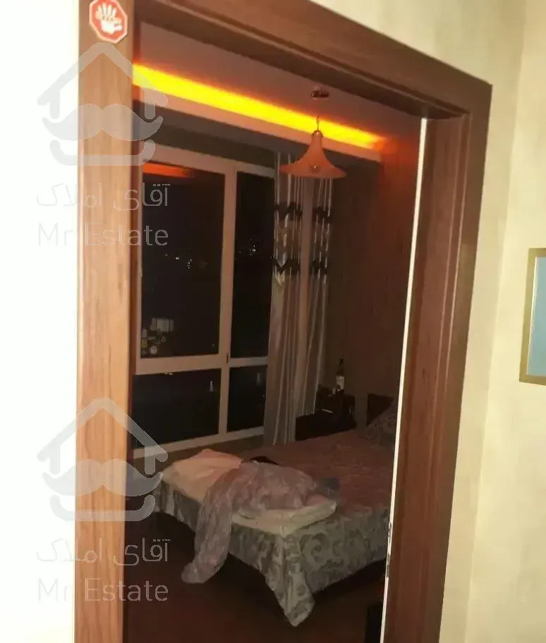 جماران ۱۶۰ متر طبقه دوم ۳ساله