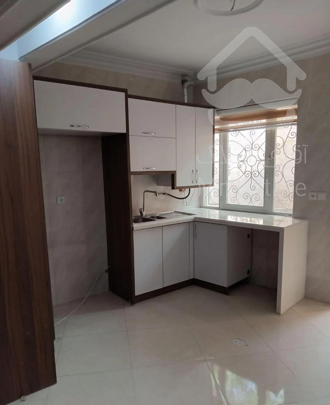 اوین آپارتمان ۸۰ متر یک خواب بازسازی شده