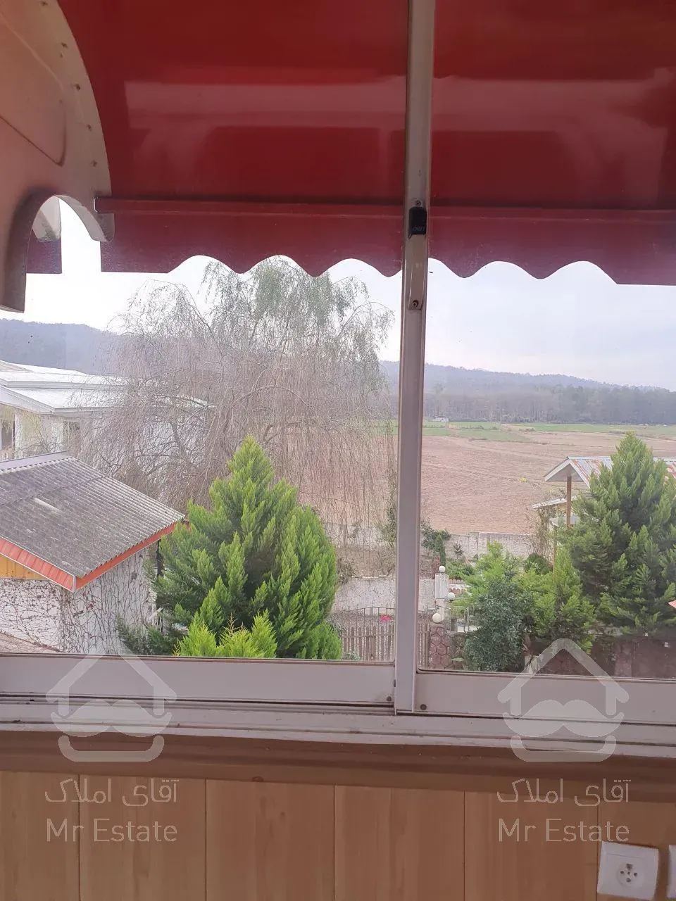 ویلا۲۵۰متری مبله کامل شهرکی ویوی جنگل