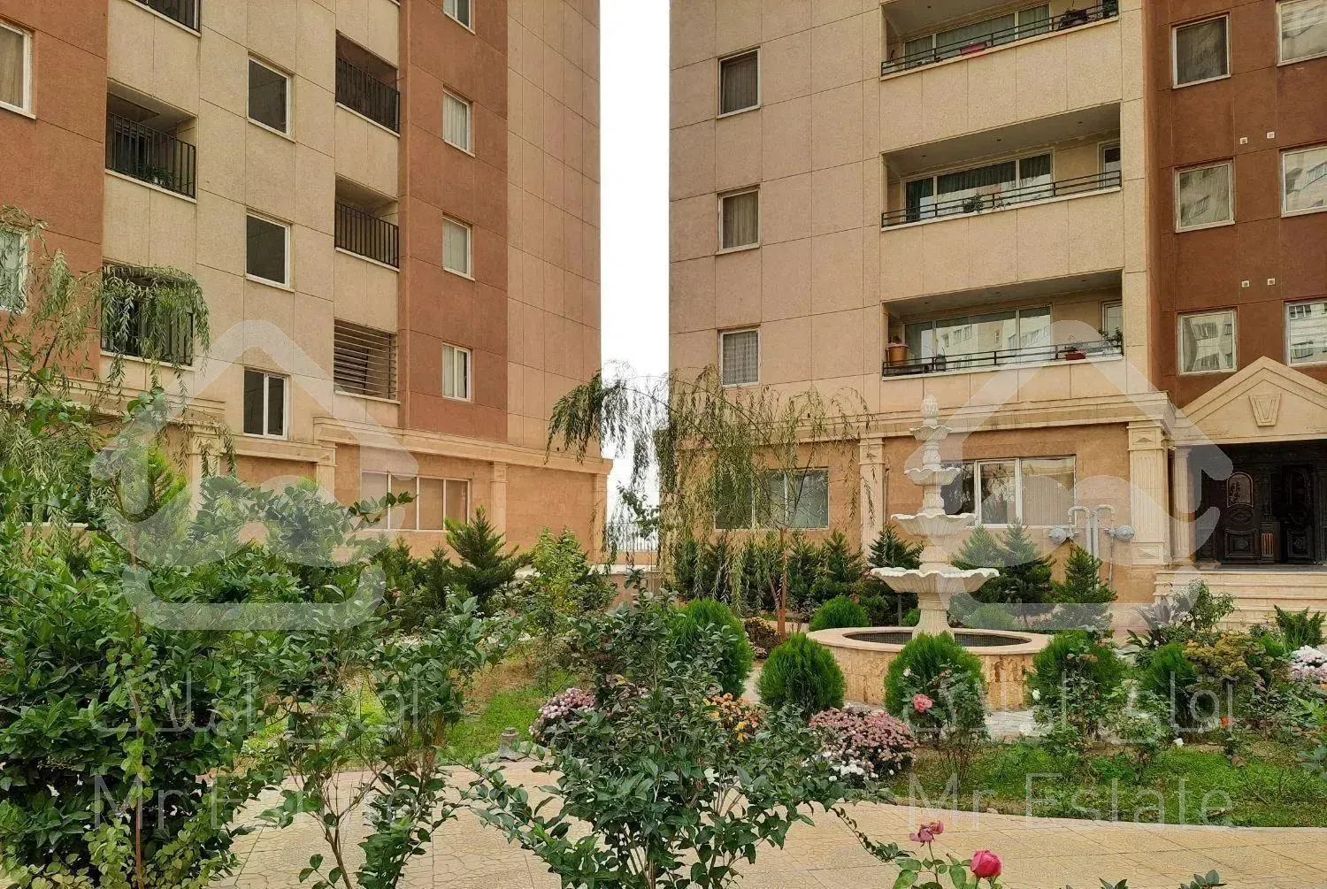 برج مسکونی تندیس /۹۹متر /دریاچه چیتگر /وام دار