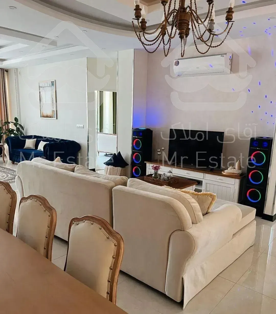 ۱۳۰متر//پلان مربع//لوکیشن شرقی