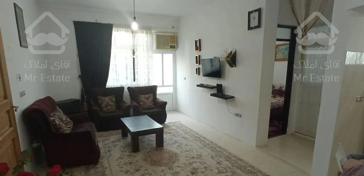 سوئیت یه خوابه حال پذیرایی حمام سرویس بهداشتی