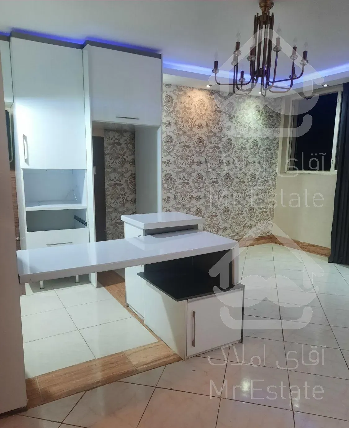 آپارتمان ۱۱۰ متری/دو خابه/نورگیر/تراس