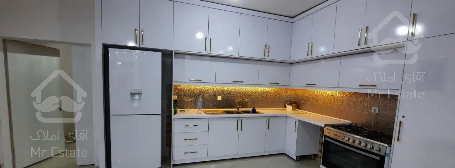 ویلا استخر جکوزی ۳طبقه فوق تمیز