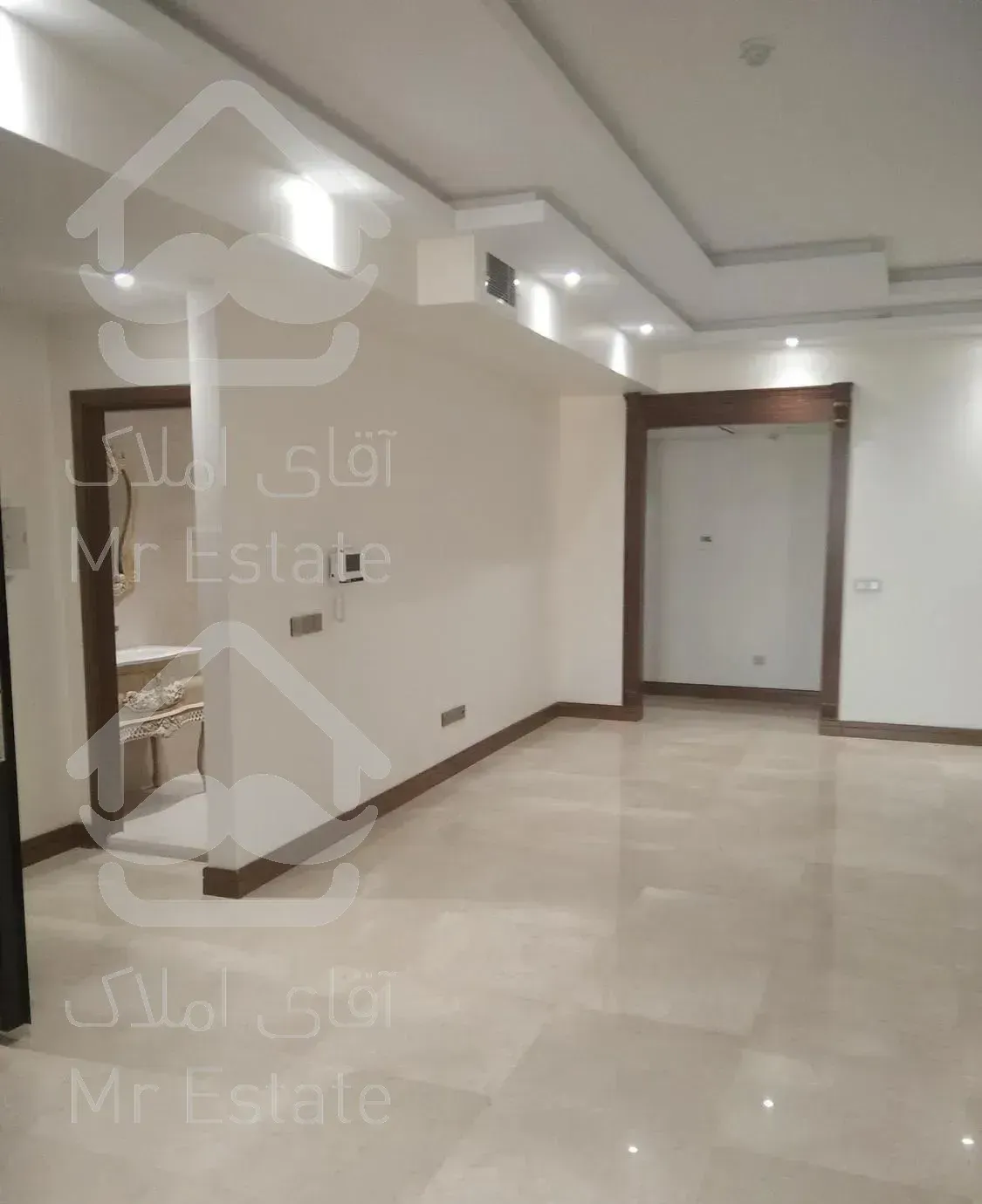 نوساز ۲۱۶ متری ۳ خوابه فلکه اول