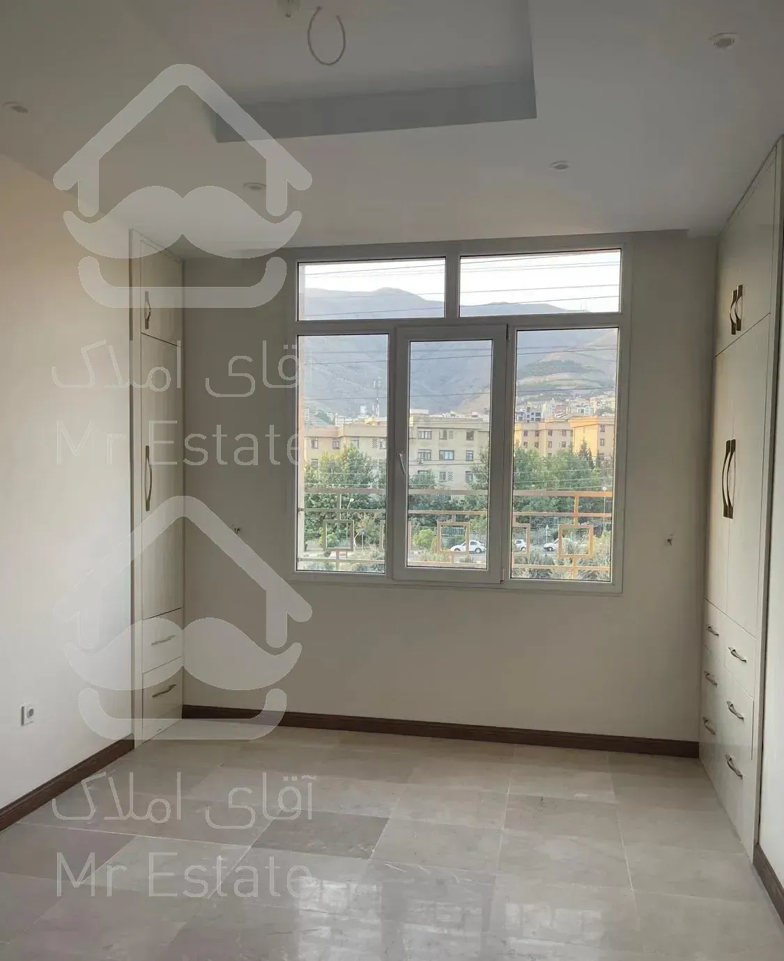 اپارتمان نوساز ۱۵۰متری