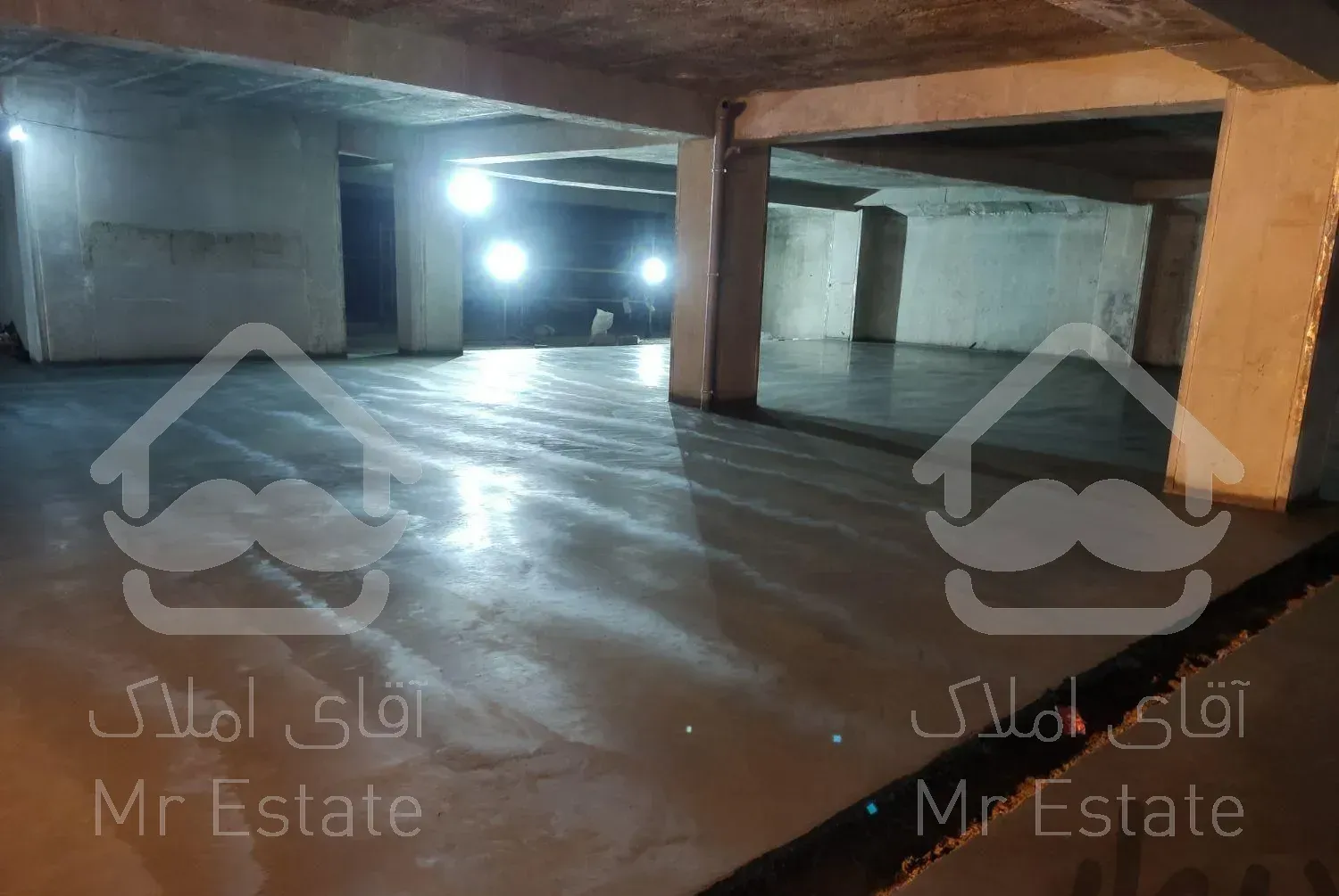 بتن ریزی کفسازی سقف ، کف با ماله پروانه تراز لیزری