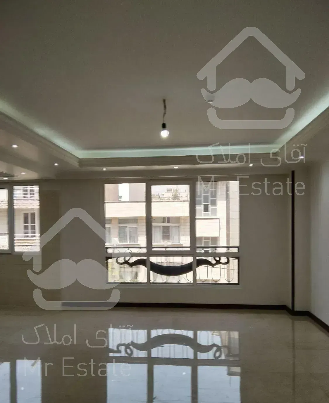 نوساز ۱۴۲ متری ۳ خوابه فلکه اول