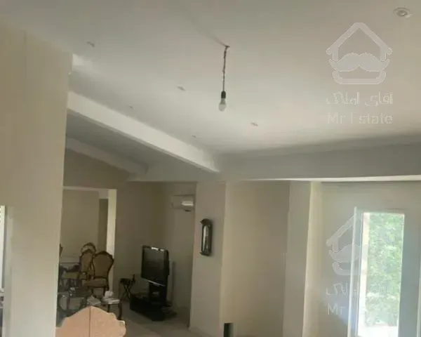 اپارتمان   /  ۲۷۰ متری  /  ۳ خواب /