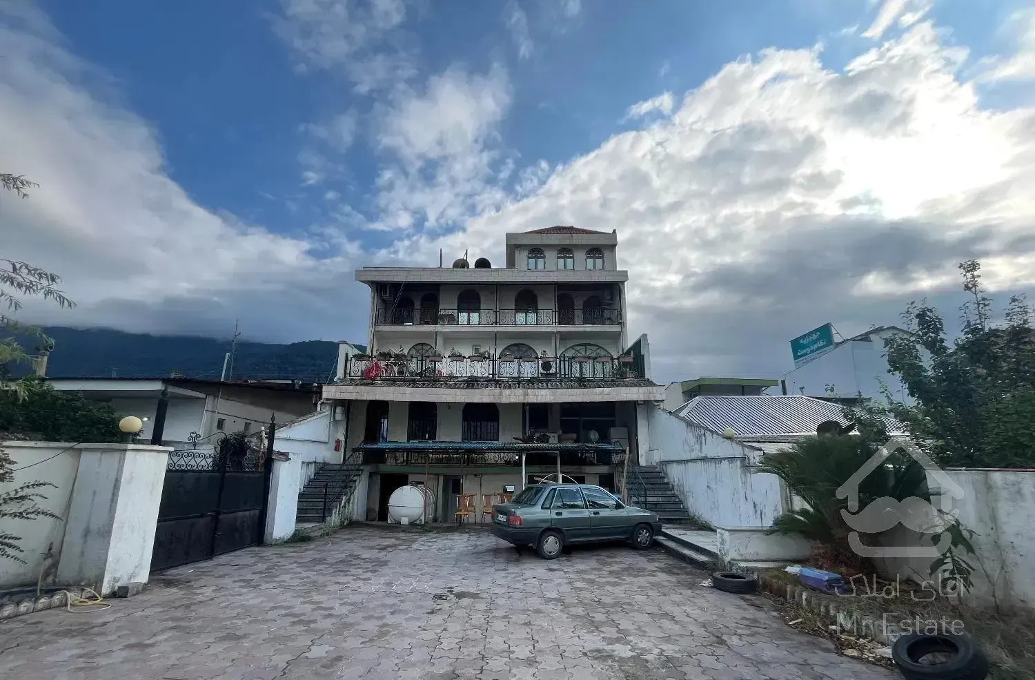 ۵۰۰ متر زمین ۵۰۰ متر بنا پلاک ۱ ساحل