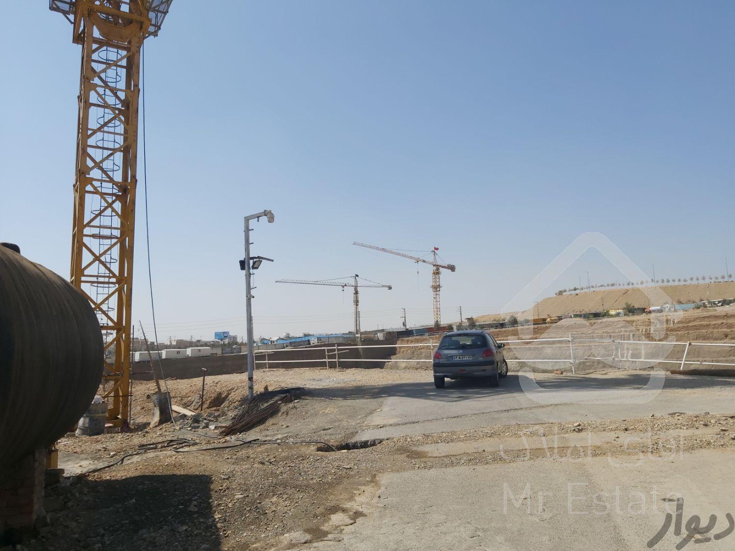 ۱۰۰ متری نیکان دریاچه چیتگر