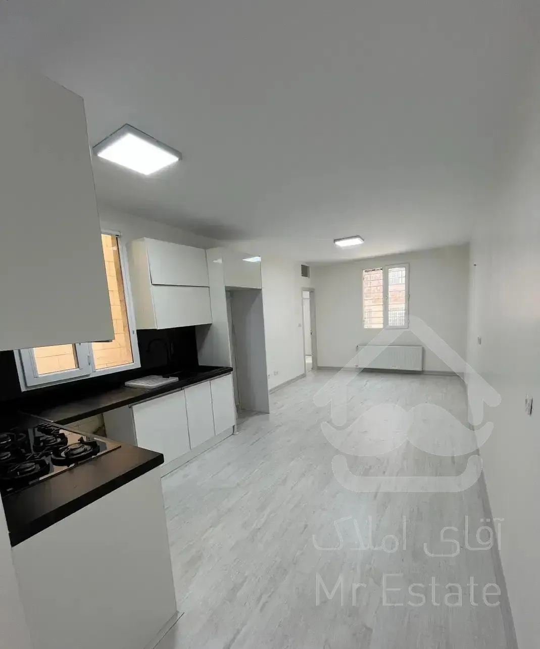 ۵۰ متر/ سالن پرده خور/ غرق نور