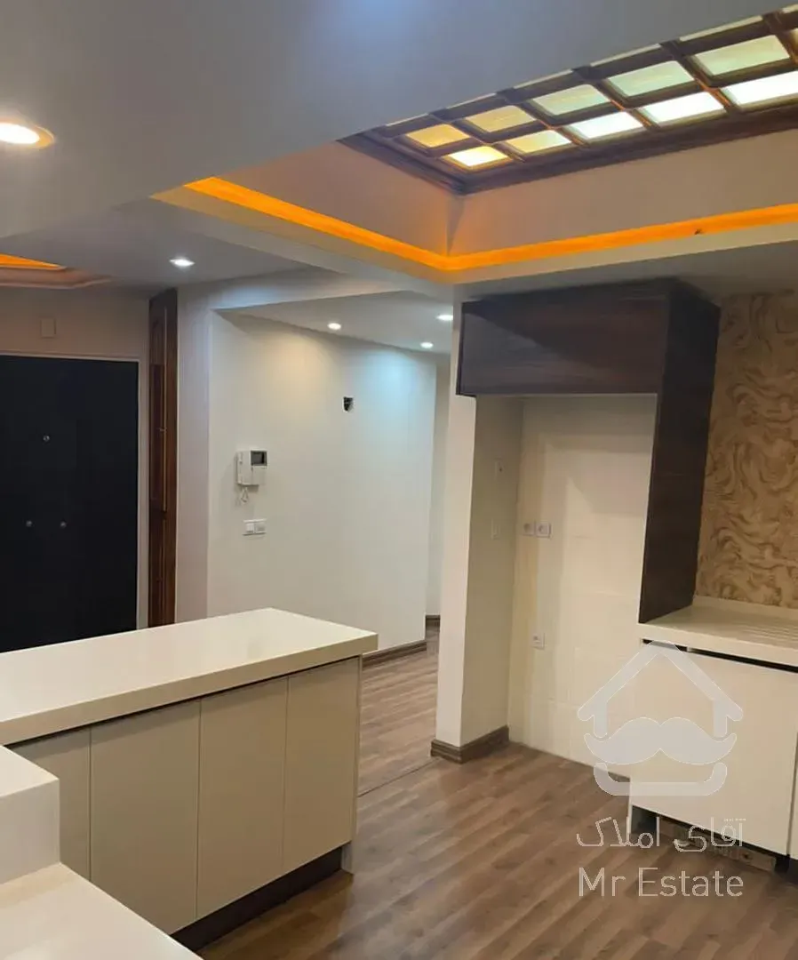 ۱۵۸ متر فول باسازی شده دارای ۲ پارکینگ