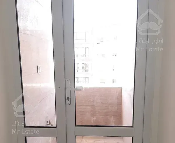 پونک بر بلوار کمالی شرقی 124 متر 2 پارکینگ سندی