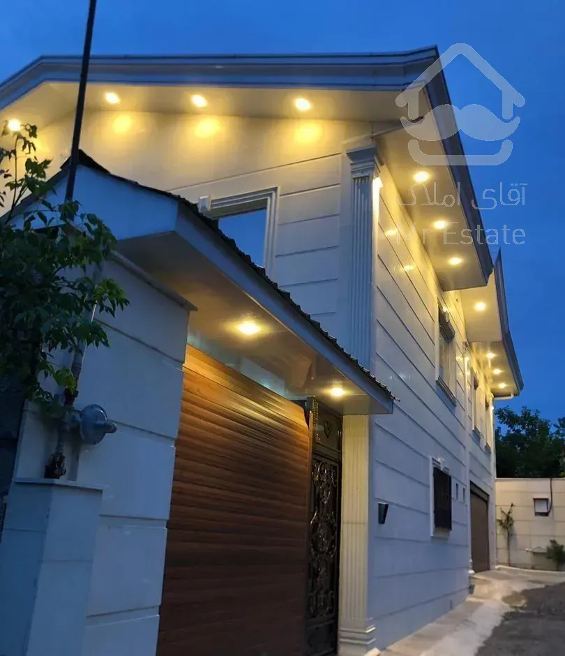 ویلاشخصی نوساز2واحدمجزا 270مترشیک تهاتربا آپارتمان