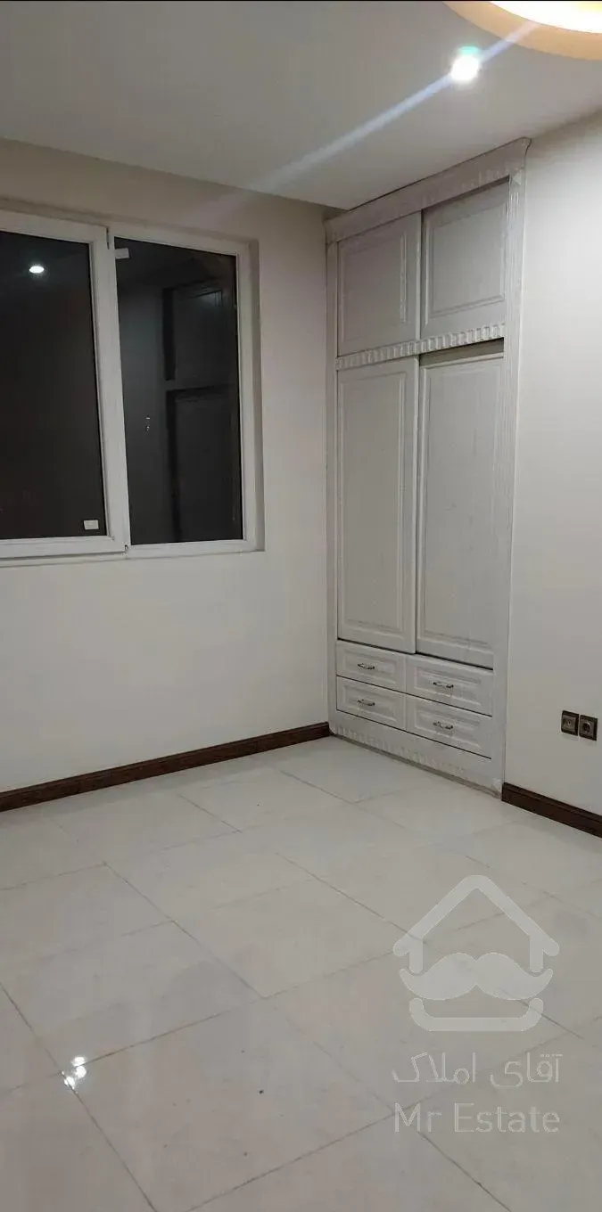 ۸۰ متر / خوش نقشه / اباذر/ لو کیشن قوی