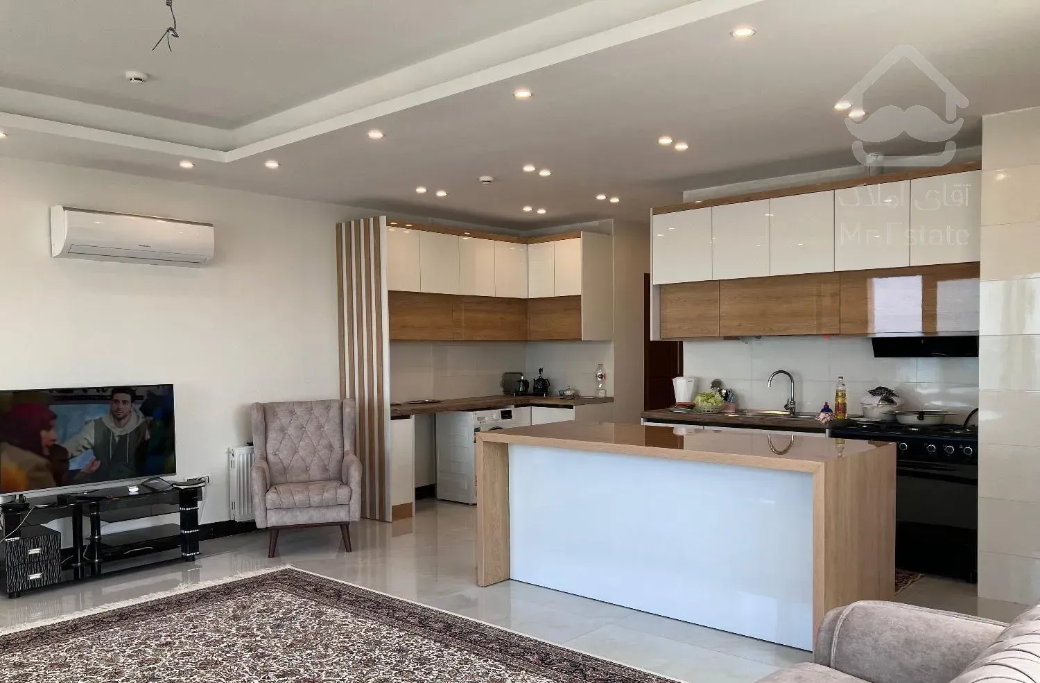 آپارتمان ۱۴۵ متر ، ساحلی ، برج ۱۴ طبقه