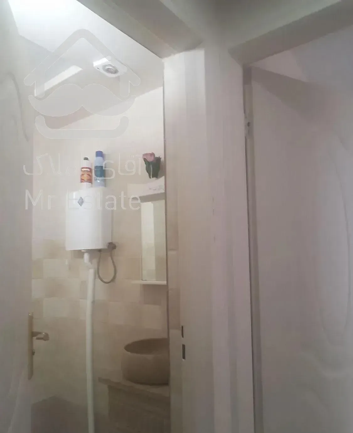 اپارتمان ۱۲۲متری خوش نقشه غرق در نور