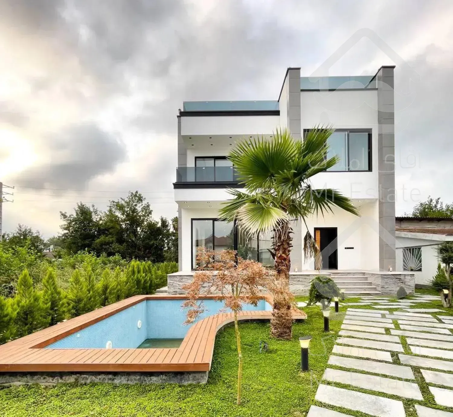 ویلا  / لوکیشن برند / شهرکی / استخر دار